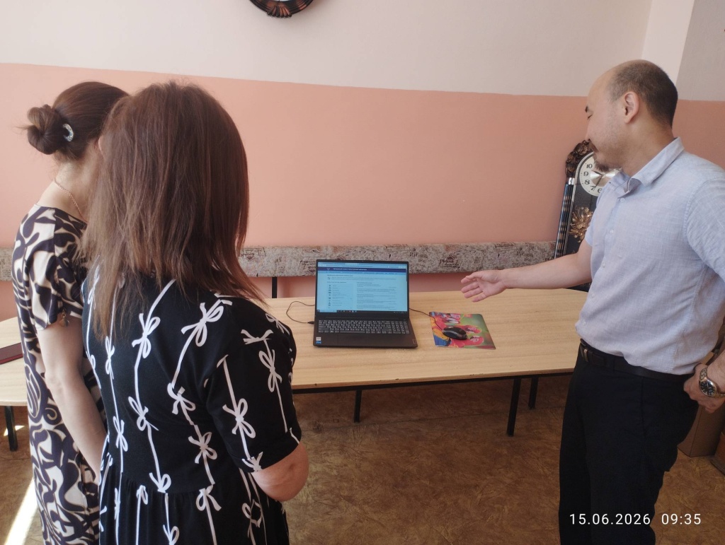 Вознесеновка_15_06_26 _ Школа.jpg